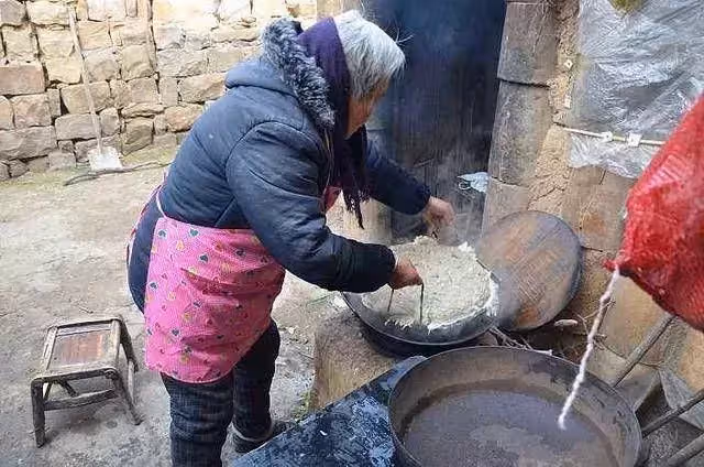 婆婆天天出去打麻將，每次都贏很多錢，起疑跟蹤後，我泣不成聲