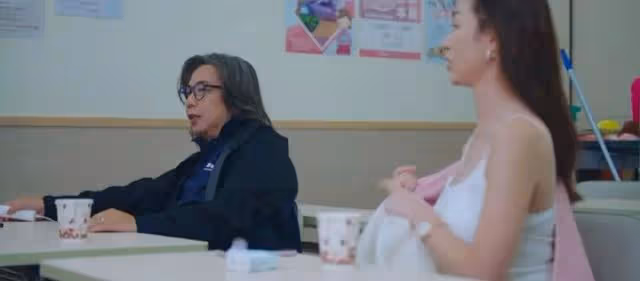 TVB一晚兩部台慶劇力捧小花上演濕身情節，觀眾不買帳：低俗多餘