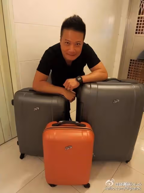 知名港星被曝街頭打架！圈中妻子現身回應，一句話揭露真相