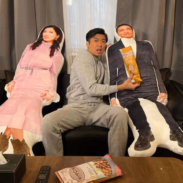 厲害！TVB綠葉開通宵繪製無線巡禮漫畫牆，入行前曾是人氣漫畫家