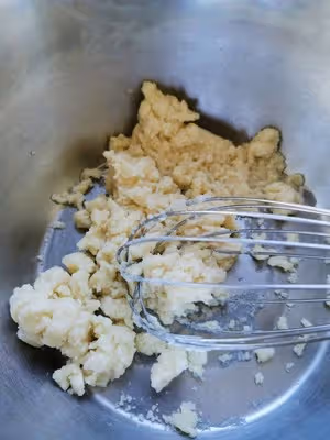 最近很火的金枕蛋糕