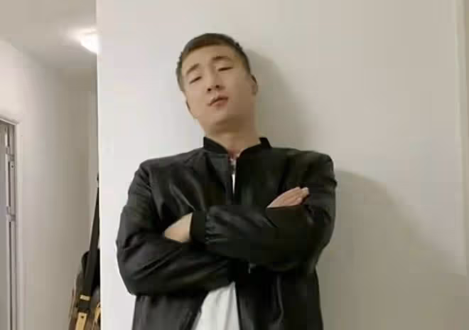 李菁菁90後前夫發文開撕!指責女方不是人快活不下去,現租小房住