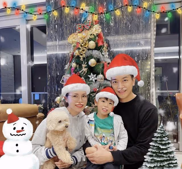 迎結婚八周年!TVB小生與富貴妻子慶祝,女方生完兩娃仍身材曼妙