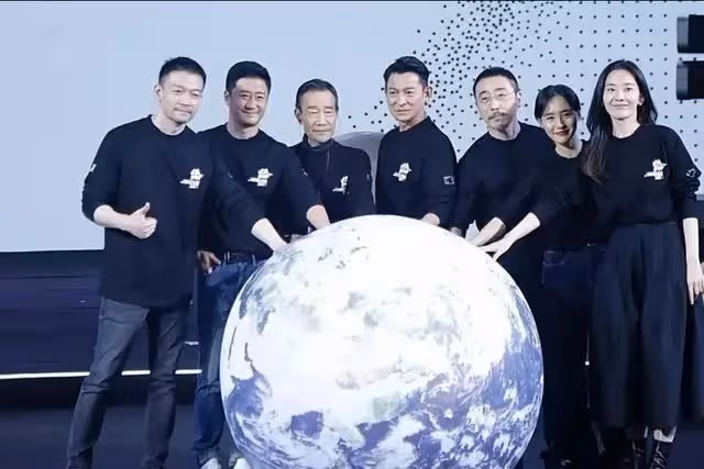 劉德華再次刷屏,只因他的一個小小舉動,讓人感嘆他就是不一樣