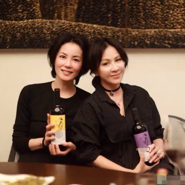 年過五十的女人別再做這3種髮型,不僅大媽感十足,老氣又掉檔次