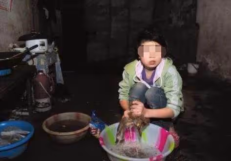 「我寧可要2個兒，也不要1個女兒」，90後媽媽說出心裡話，並不是「重男輕女」原因很真實