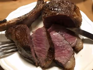 乾式熟成牛排 Dry-aged Steak