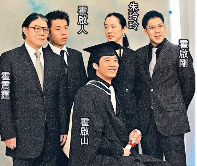 罕見同框！64歲朱玲玲與老公現身TVB晚宴，攜手走過14年恩愛如初
