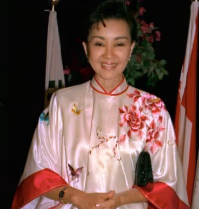 睡夢中離世!金鐘視後被爆「罹漸凍症」飽受折磨 身體多處疼痛「無法言語」走時面容安詳