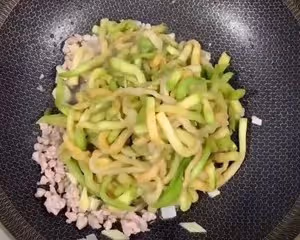 保你多吃兩碗飯的 「肉沫茄條」