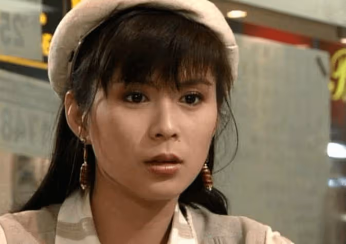 她曾紅極一時!卻因病「發福容貌大變」無法生育 老公霸氣護她「27年不離不棄」:沒人能取代❤