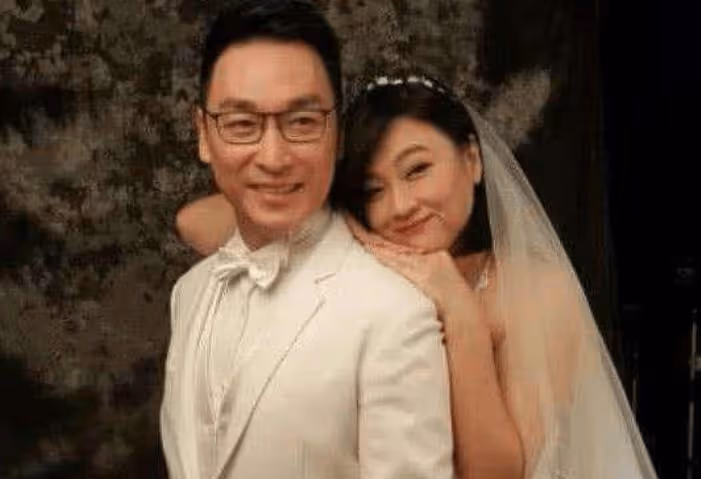 她曾紅極一時!卻因病「發福容貌大變」無法生育 老公霸氣護她「27年不離不棄」:沒人能取代❤