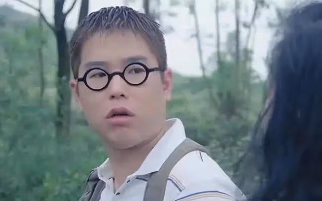 知名港星湖南購物被拍 買一筐百元衣服接地氣