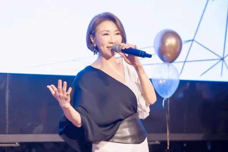 時隔3年開唱！資深女歌手演唱會前晚「突然失聲」嚇出一身冷汗　隔天淚灑舞台：感謝6千粉絲力挺