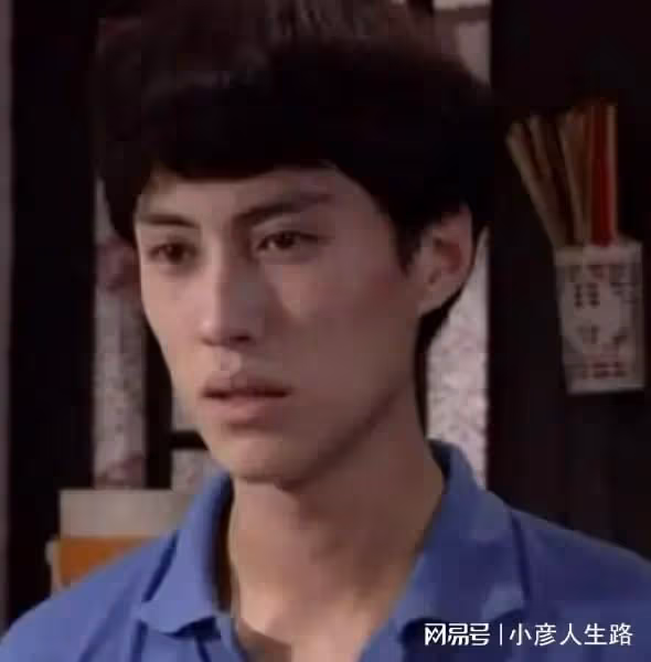 沒結過婚、才貌雙全的靳東，為何會被江珊女兒嫌棄？