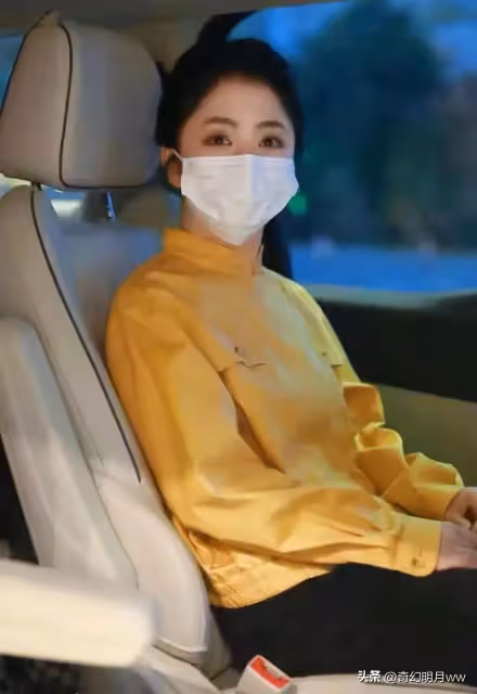 路人鏡頭下的譚松韻也太美了！真不敢相信她有32歲