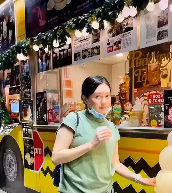 宅男女神李麗珍，多年沒戲拍而當售貨員，放棄身材管理對婚姻失望