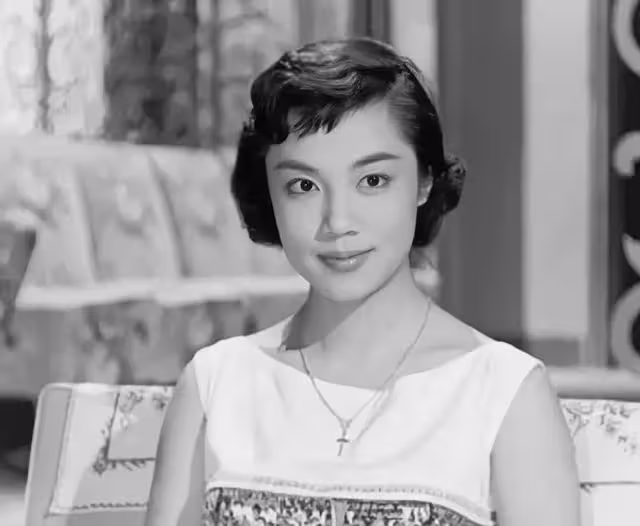 突傳死訊!香港知名粵語片女星因阻塞性肺疾病離世,去年痛失愛女