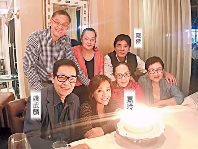 突傳死訊!香港知名粵語片女星因阻塞性肺疾病離世,去年痛失愛女