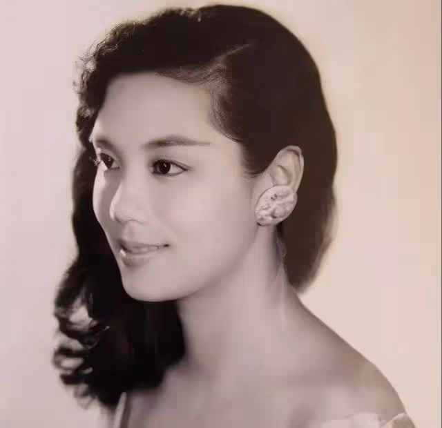 突傳死訊!香港知名粵語片女星因阻塞性肺疾病離世,去年痛失愛女