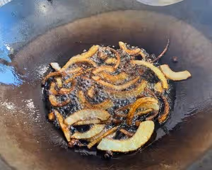 新疆羊肉抓飯（不糊底電飯煲版）