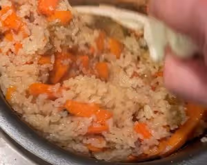 新疆羊肉抓飯（不糊底電飯煲版）