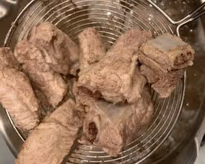 排骨土豆燉粉條