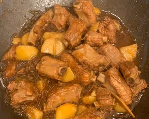 排骨土豆燉粉條