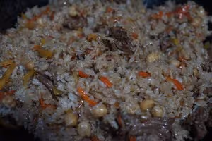 新疆黑抓飯