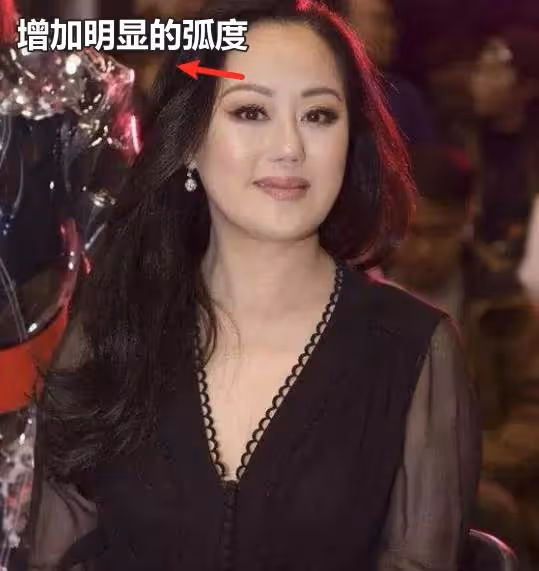「人間富貴花」章小蕙:60歲穿衣簡約不扮嫩「比真名媛更像名媛」:自然老去的樣子真美