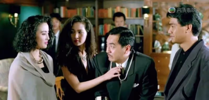 1989年落選港姐,出演三部周星馳電影,拍了十年三級片未走紅,如今53歲已從娛樂圈銷聲匿跡