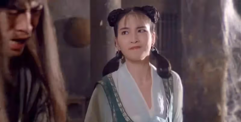 1989年落選港姐，出演三部周星馳電影，拍了十年三級片未走紅，如今53歲已從娛樂圈銷聲匿跡