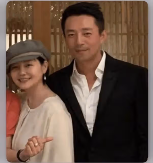 大s也不是天生麗質，剪了短髮不包裝，也成了大眾的老阿姨，網友：有中年大媽感覺了