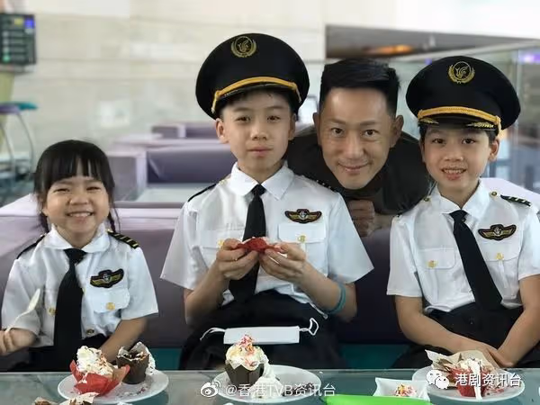TVB小郡主老公入圍《中年好聲音》！52歲俊男曾讀TVB藝訓班追夢
