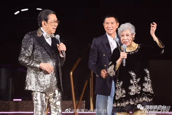 網上瘋傳90歲胡楓娶88歲羅蘭！修哥風趣回應「好多人恭喜我」