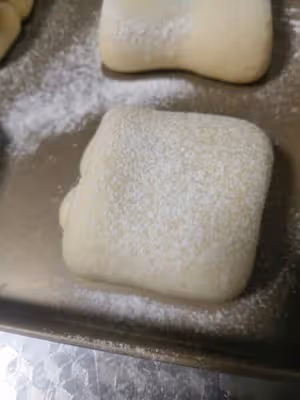 牛奶雲朵麵包