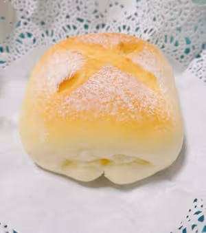 牛奶雲朵麵包