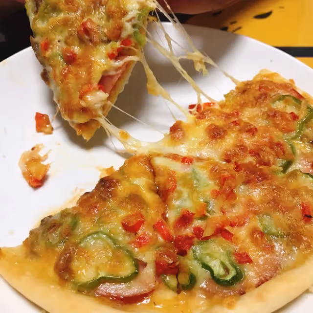 黑椒牛肉火腿雙拼披薩8寸