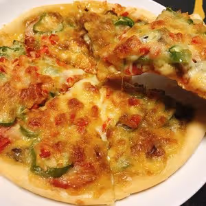 黑椒牛肉火腿雙拼披薩8寸