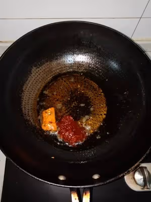 小希麻麻—香辣牛肉鍋仔