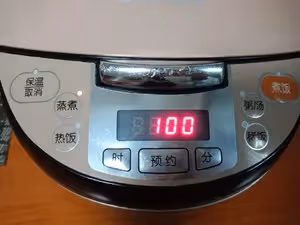 小希麻麻—香辣牛肉鍋仔