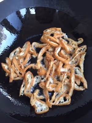 tiger媽咪家常菜之天津衛糖醋麵筋絲（內含洗麵筋、炸麵筋方法）