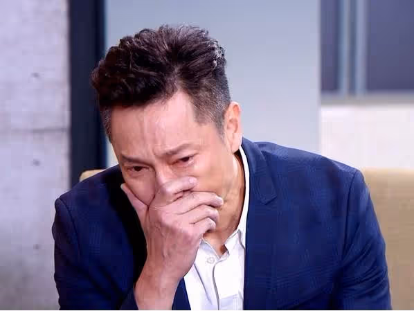 照顧失智婆婆10年!55歲謝祖武「結縭20年妻心力交瘁」欲失婚,親自照顧才醒悟:「拿錢的不算什麼」照顧更辛苦