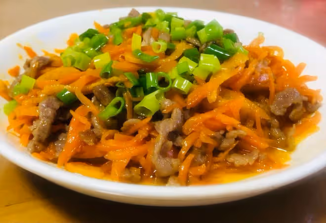 寬胸理氣的胡蘿蔔陳皮炒肉絲