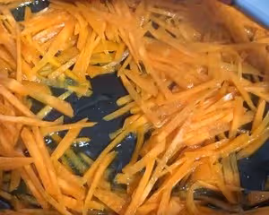 寬胸理氣的胡蘿蔔陳皮炒肉絲