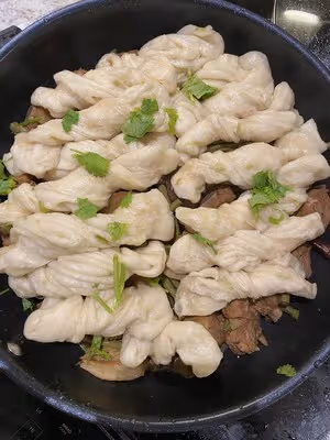 燜卷子（排骨茄子豆角底）