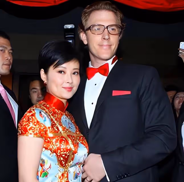 閃婚資深玩家袁立，從顏控到無所謂，讓她來告訴你婚姻需要多謹慎