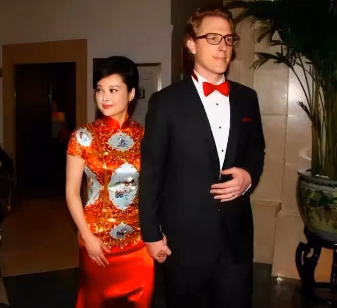 閃婚資深玩家袁立，從顏控到無所謂，讓她來告訴你婚姻需要多謹慎