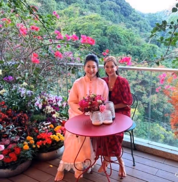 知名港星前妻近況曝光，離婚後生活富貴，周身名牌常現身名媛聚會