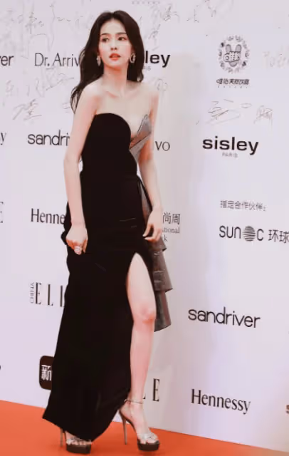 柳岩的胸 倪妮的肩頸 明星值得"百萬保險"的部位